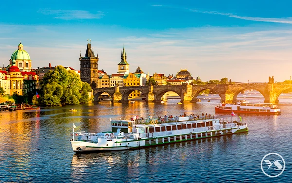 10/19【經典五星奧捷匈】13天(EK)三晚五星、三大湖區、四遊船、國王湖、鹽礦、熊布朗宮、米推餐