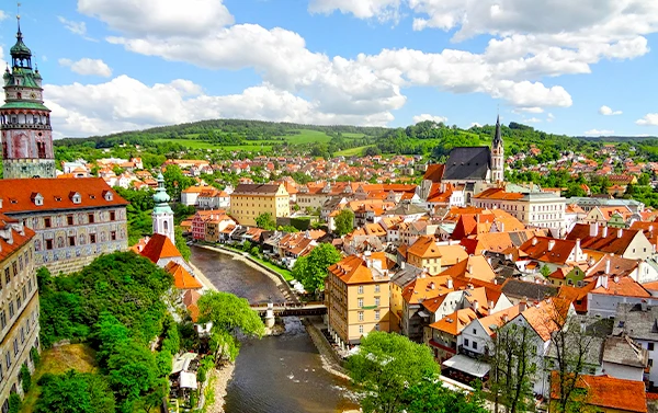 10/22【五星小東歐】13天(BR)奧捷斯匈、三晚五星、多瑙河遊船、雙城堡皇宮雙遊船、國王湖區