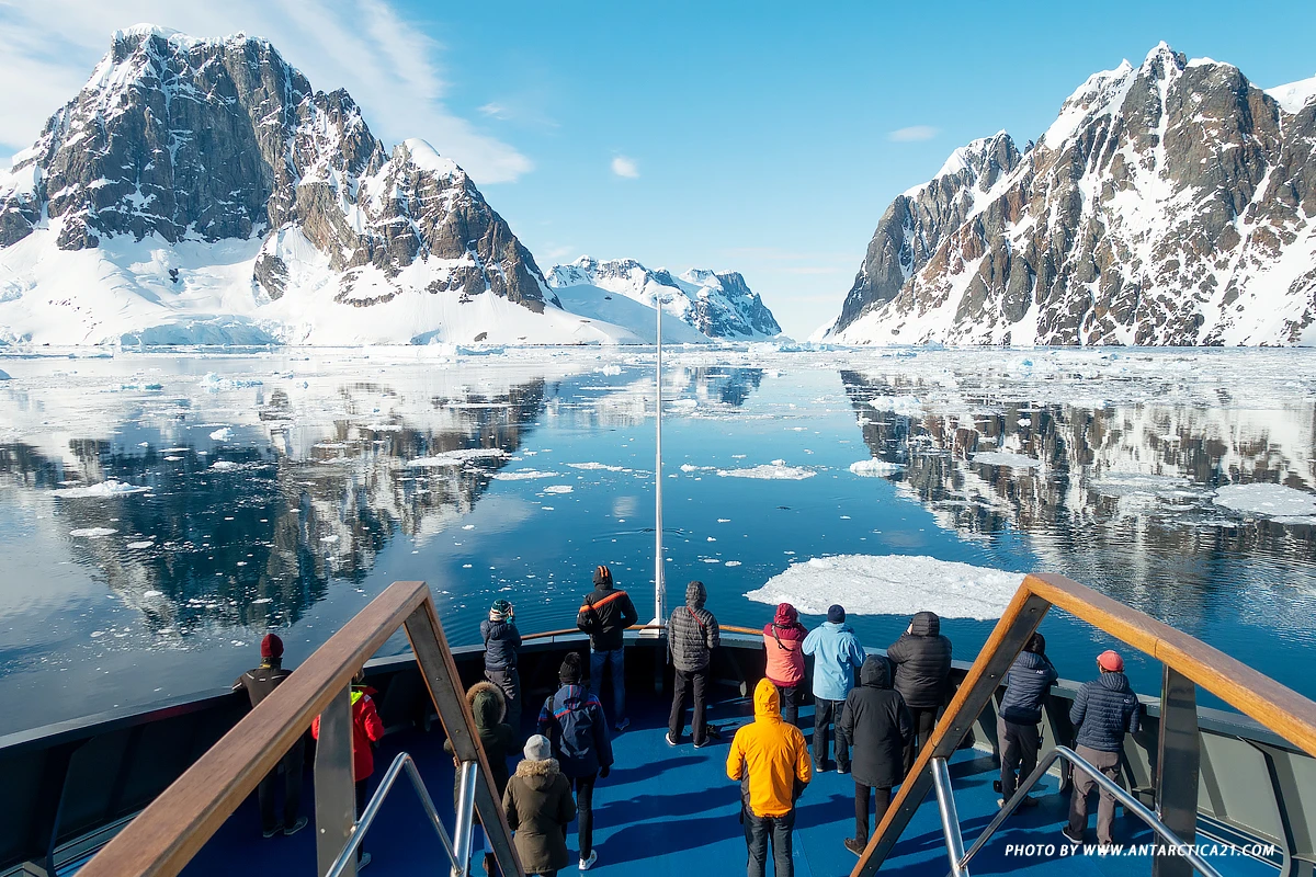 ANTARCTICA21 麥哲倫發現號17天~南極登陸、百內國家公園、二人成行
