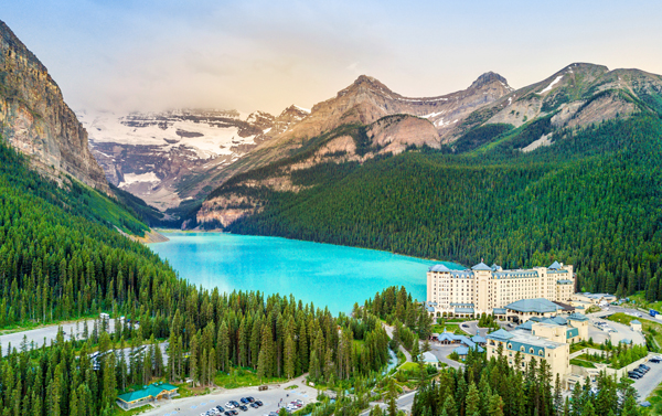 【華麗美洲】美加雙國｜露易絲湖城堡飯店、絕美瑪琳湖、冰原雪車、賈斯伯渡假村10日