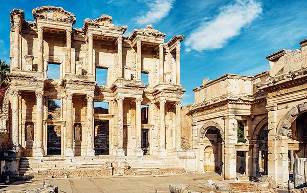 奇幻國度 & 黃金之城 時尚杜拜+奇幻土耳其 13天
