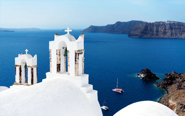 蔚藍希臘~雅典、天空之城、兩晚聖托⾥尼島10⽇(CA)【中段搭機】