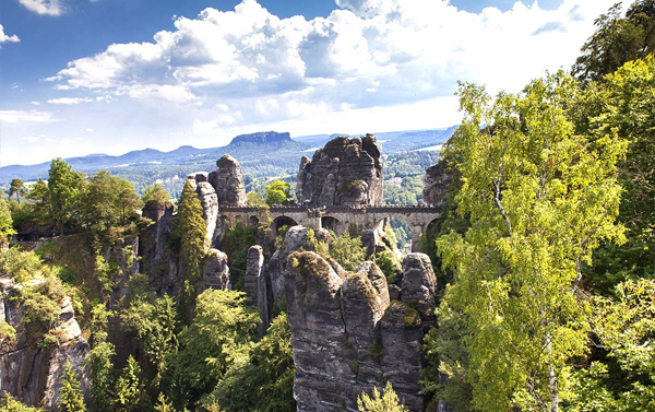 【冬】【德國深度】德意風範.遊船.三大典藏古堡~三大優選博物館~三晚經典五星~豪旅3系列專案12天
