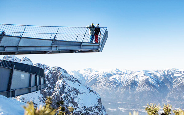 『夏』雙響德瑞雙峰.阿爾卑斯美景.極速傳說超跑旅館12天~升等一晚五星(CI)