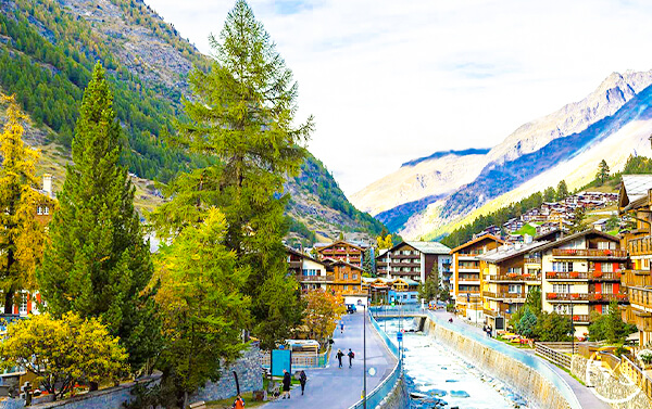 【夏】德瑞.科技高鐵.精采絕倫.三重奏專案 13天(CI)三大名峰+三大湖區遊船+三大皇宮古堡+三大景觀主題火車
