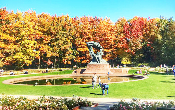 【阿聯假期】波蘭+波羅的海三小國+瑞典14天EK~三城堡、波蘭國鐵、鹽礦、集中營、薑餅DIY、隆黛爾宮、詩麗雅號
