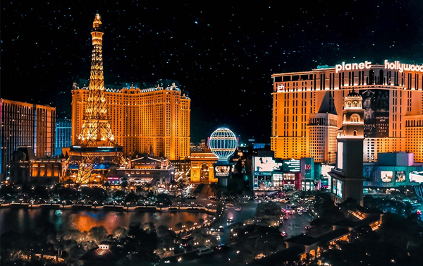 華麗啟航，相會鳳凰城.拉斯維加斯.大雙峽谷國家公園.OUTLET暢遊7天
