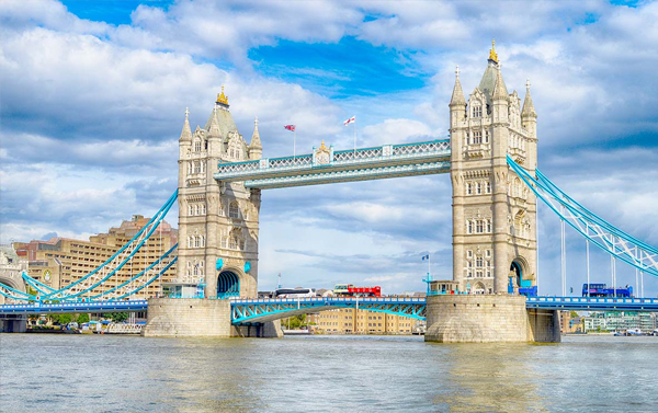 【閃耀英倫10天】愛丁堡、巨石陣傳說、哈利波特漫遊、皇家國鐵頭等艙
