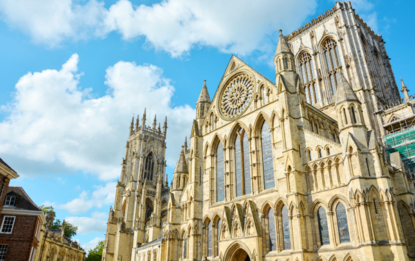 情迷英倫．雙城漫遊~高地鐵道．醇香威士忌．經典四湖遊船X愛丁堡．倫敦13天(CI)
