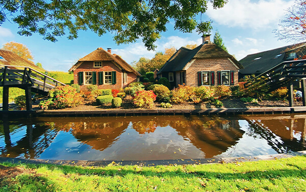 經典荷比法10天(CI/BR) 童話羊角村、浪漫三遊船、羅浮宮