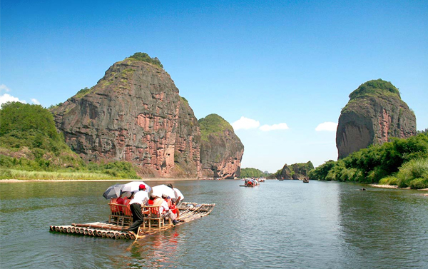 江西世界遺產龍虎山、廬山、千年瓷都景德鎮、網紅打卡望仙谷、弦高古城三排座８日(自由行)