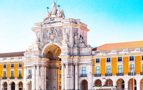 【夢幻西葡13天】直布羅陀、佩納宮、鬥牛場、巨石小鎮

