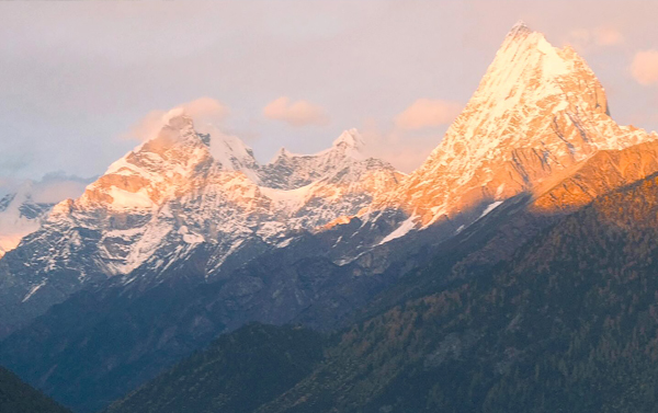 醉美３１８川藏公路、巴松措碧湖秘境、拉薩聖地之境三排座１２日(自由行)