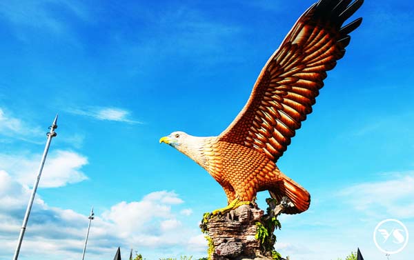 玩樂蘭卡威5日(CI)蘭卡威五星飯店、三離島、東方村、升旗山、僑生博物館&娘惹下午茶
